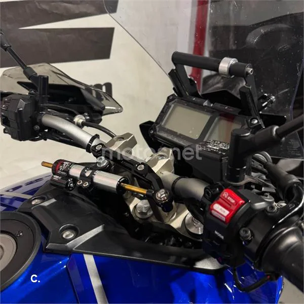 Yamaha MT-09 Tracer – Vista 16