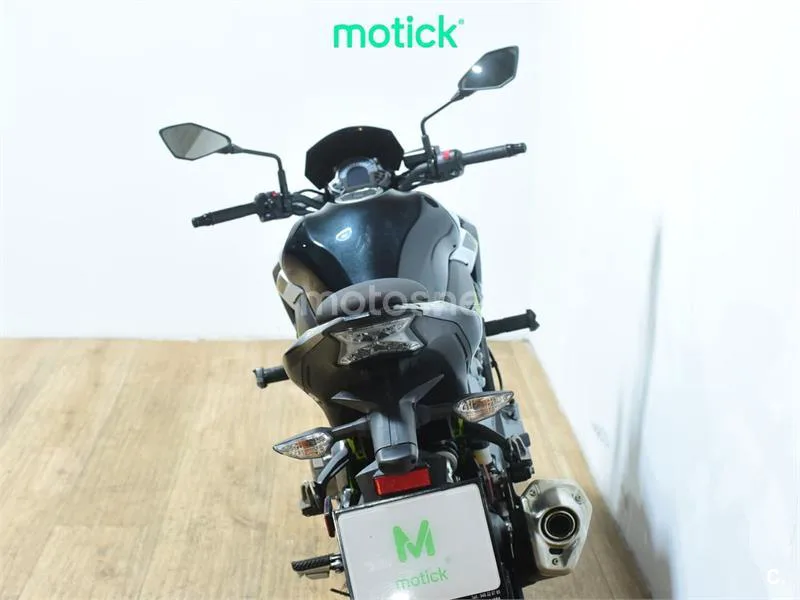 Kawasaki Z900 – Vista 6