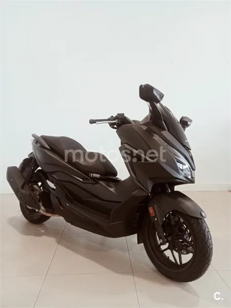 Honda Forza 125 – Vista 4