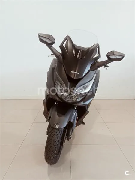 Honda Forza 125 – Vista 8