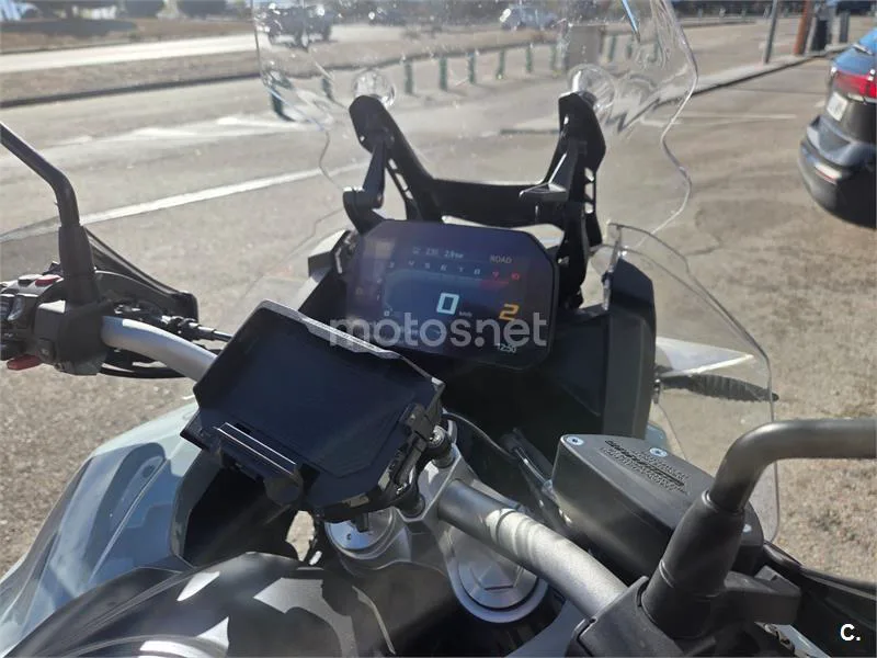 BMW F 850 – Vista 3