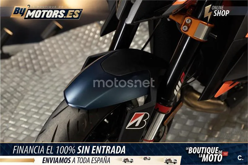 KTM 1290 Super Duke R – Vista 11