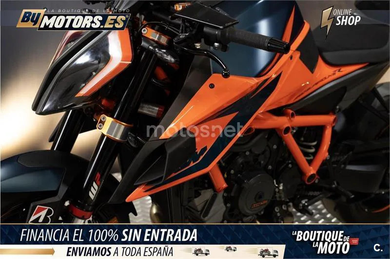 KTM 1290 Super Duke R – Vista 12
