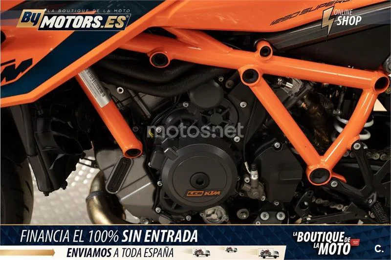 KTM 1290 Super Duke R – Vista 17