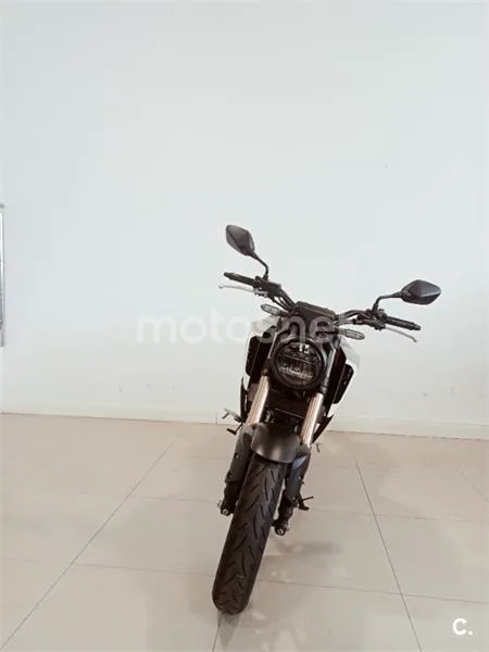 Honda CB 125 R – Vista 7