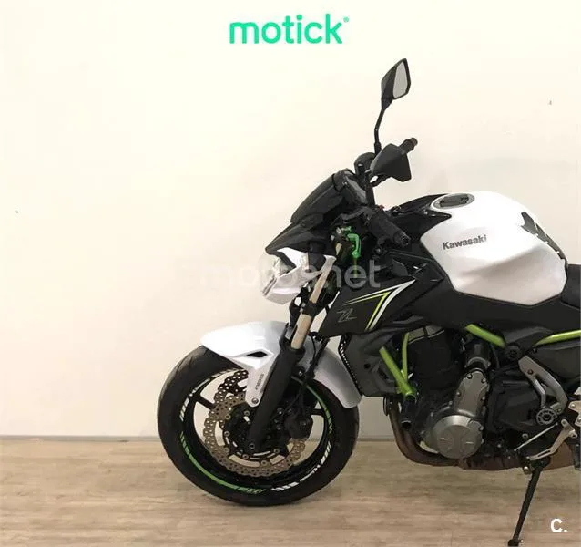 Kawasaki Z650 – Vista 7