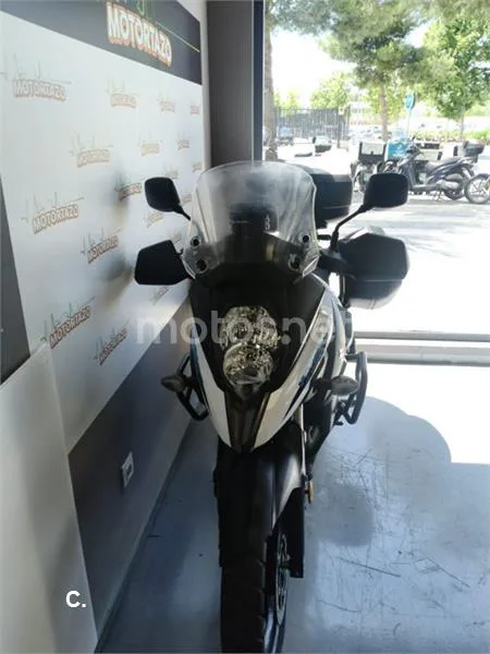 Suzuki V-Strom 650 – Vista 10
