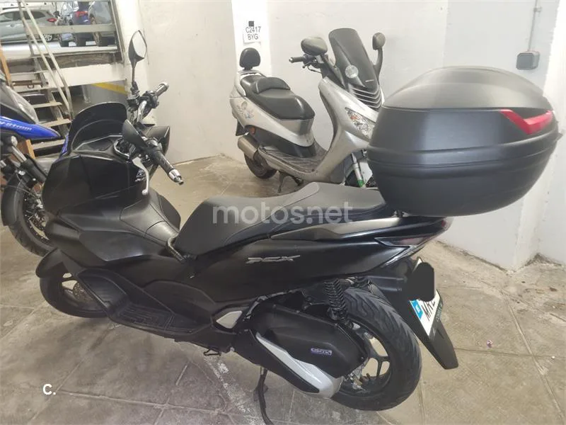 Honda PCX 125 – Vista 11