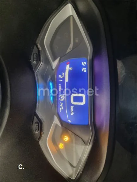 Honda PCX 125 – Vista 8