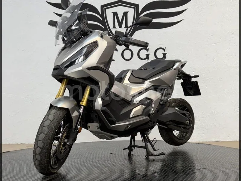 Honda X-ADV – Vista 6