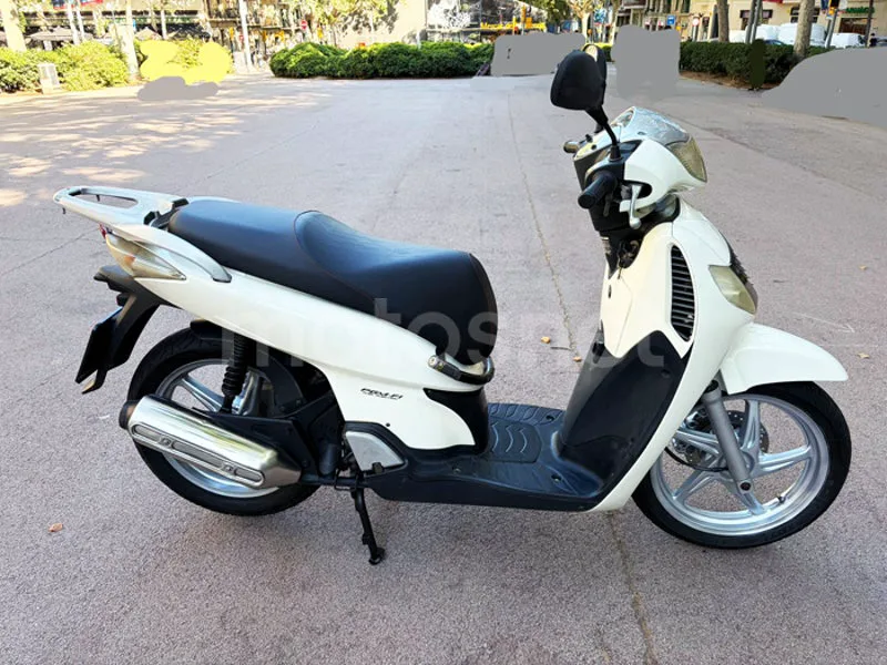 Honda SH125i 1500 € 2005 Barcelona - 1