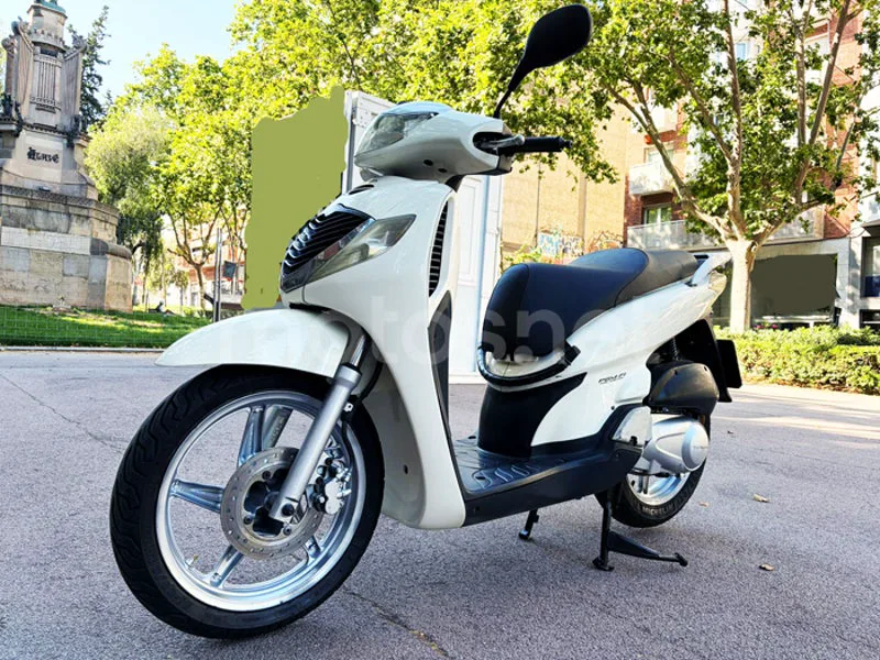 Honda SH125i - Vista 3