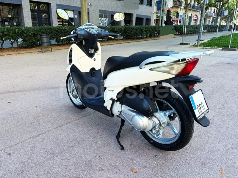 Honda SH125i - Vista 5