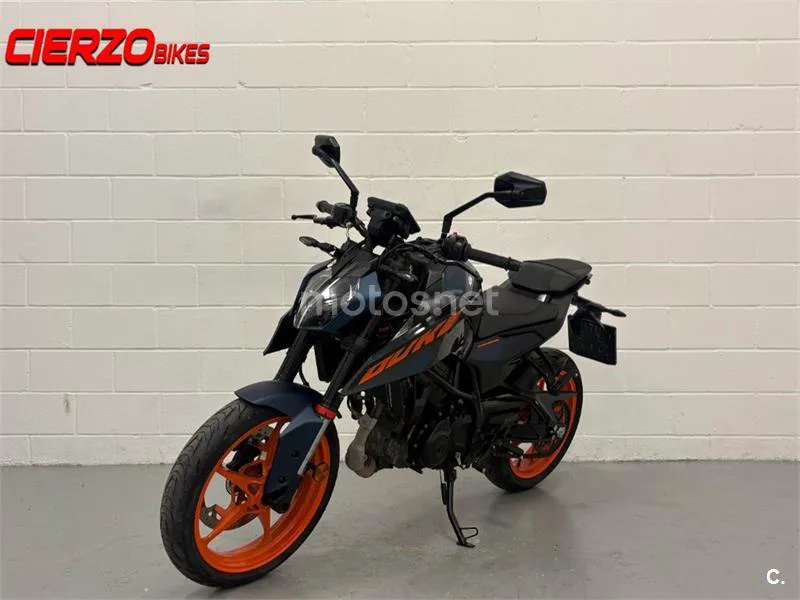 KTM 125 – Vista 6