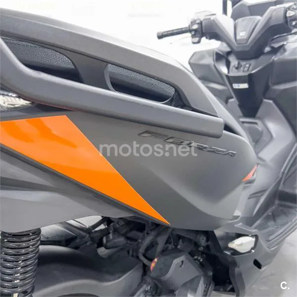 Honda Forza 125 – Vista 18