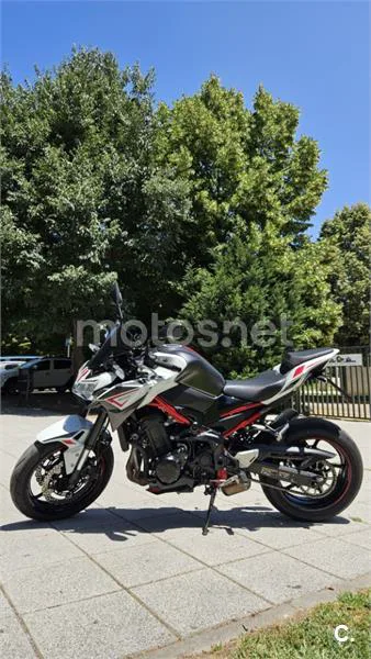 Kawasaki Z900 – Vista 4