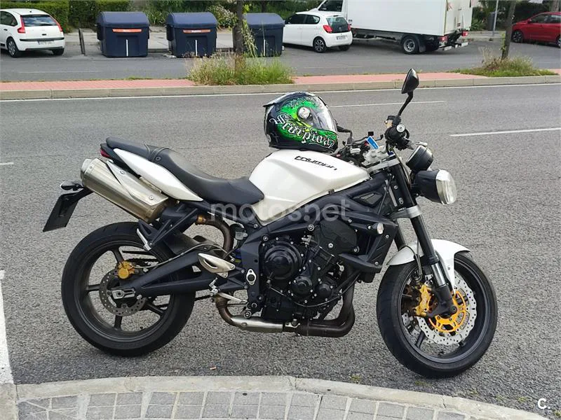 Triumph Street Triple R – Vista 3