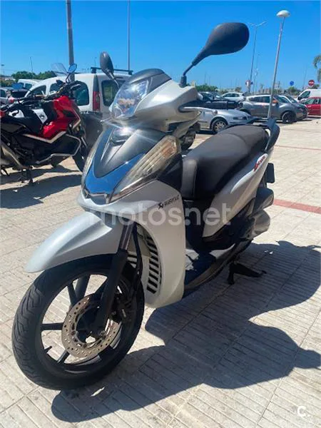 Honda SH 300i – Vista 7