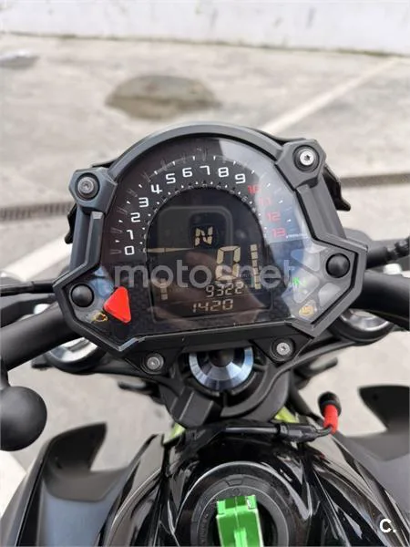 Kawasaki Z650 – Vista 6
