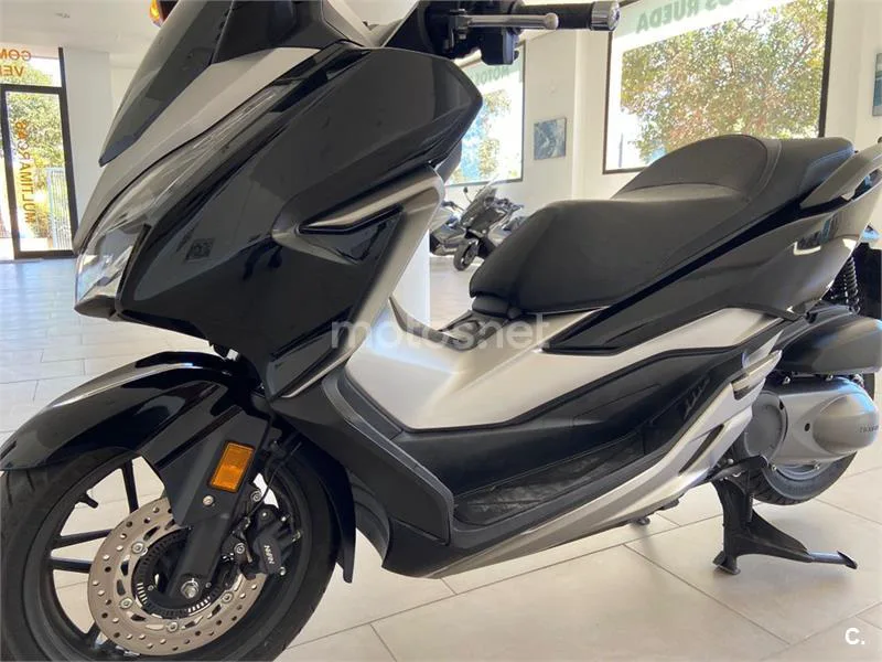 Honda Forza – Vista 5