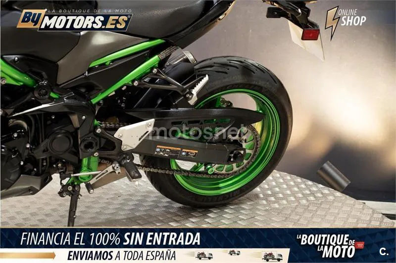 Kawasaki Z900 – Vista 11