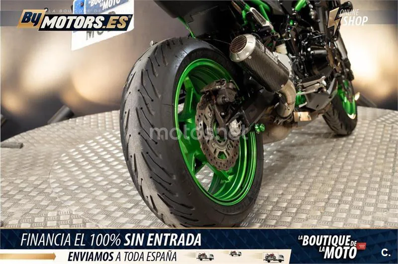 Kawasaki Z900 – Vista 21