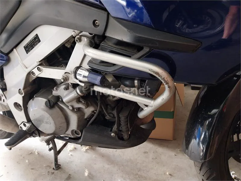 Suzuki V-Strom 1000 - Vista 12
