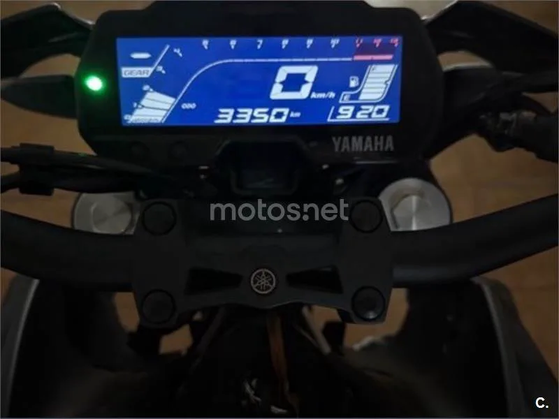 Yamaha MT-125 – Vista 3