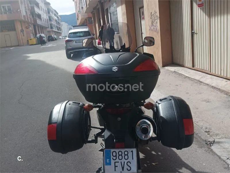 Suzuki V-Strom 650 – Vista 11