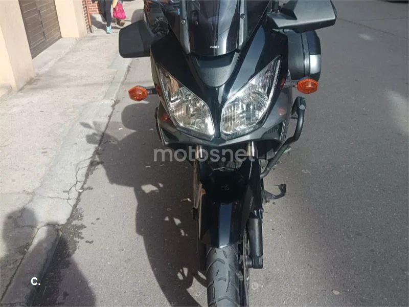 Suzuki V-Strom 650 – Vista 12
