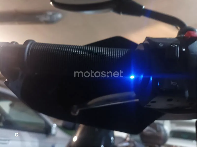 Suzuki V-Strom 650 – Vista 21