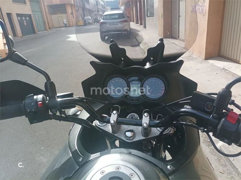 Suzuki V-Strom 650 – Vista 26