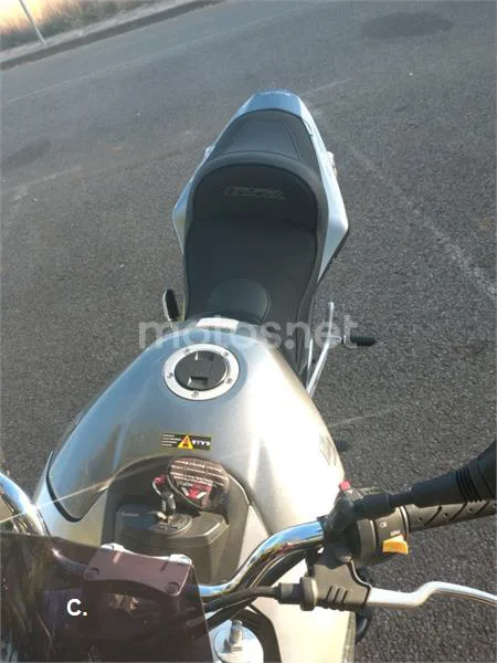 Suzuki GSR 600 – Vista 4