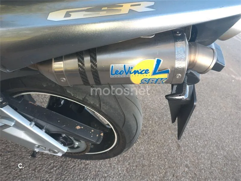 Suzuki GSR 600 – Vista 5