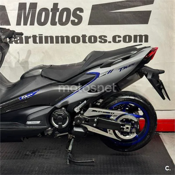 Yamaha TMAX 560 – Vista 14
