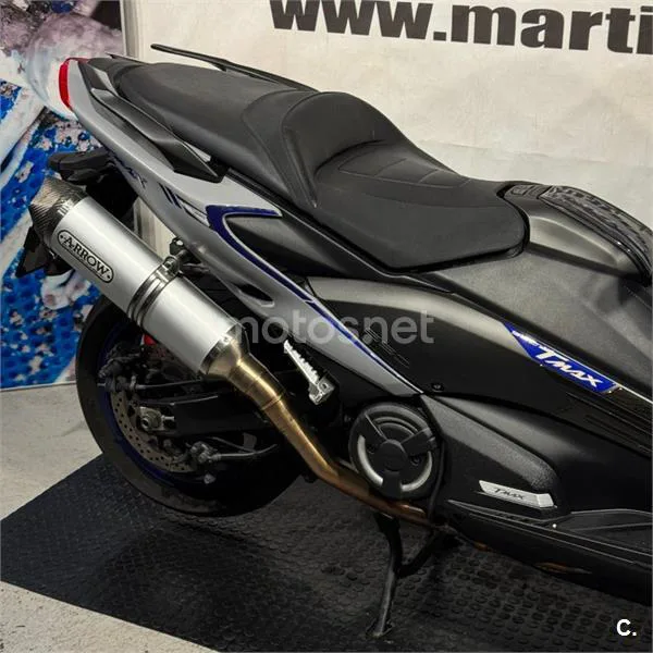 Yamaha TMAX 560 – Vista 4