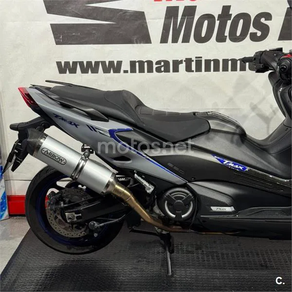 Yamaha TMAX 560 – Vista 6