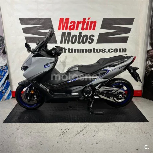 Yamaha TMAX 560 – Vista 10