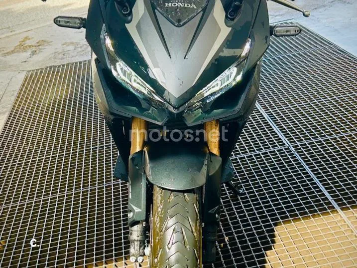 Honda CBR 500 R – Vista 12