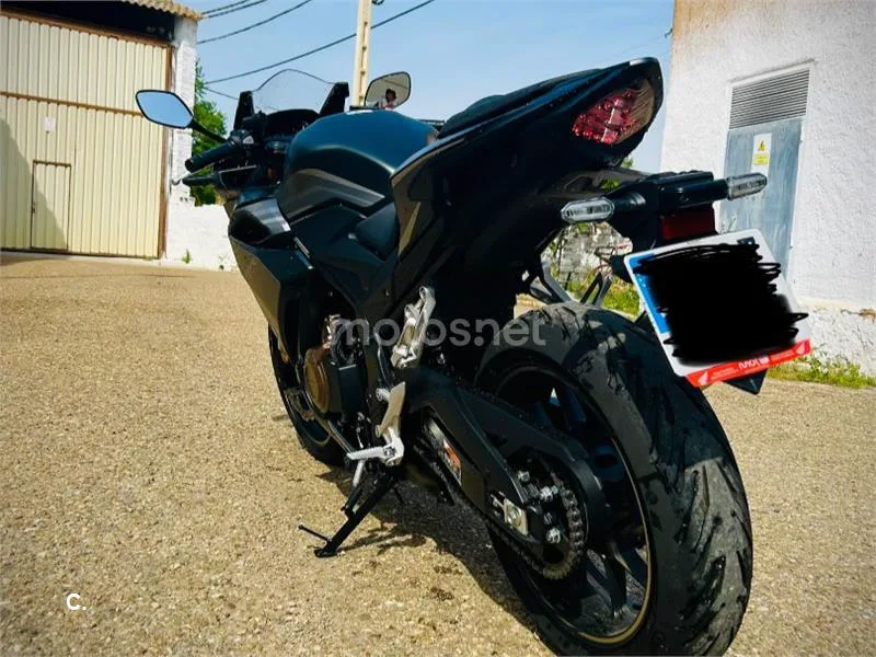 Honda CBR 500 R – Vista 7