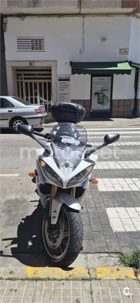 Yamaha FZ8 – Vista 3