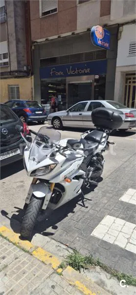 Yamaha FZ8 – Vista 4