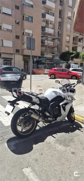 Yamaha FZ8 – Vista 5