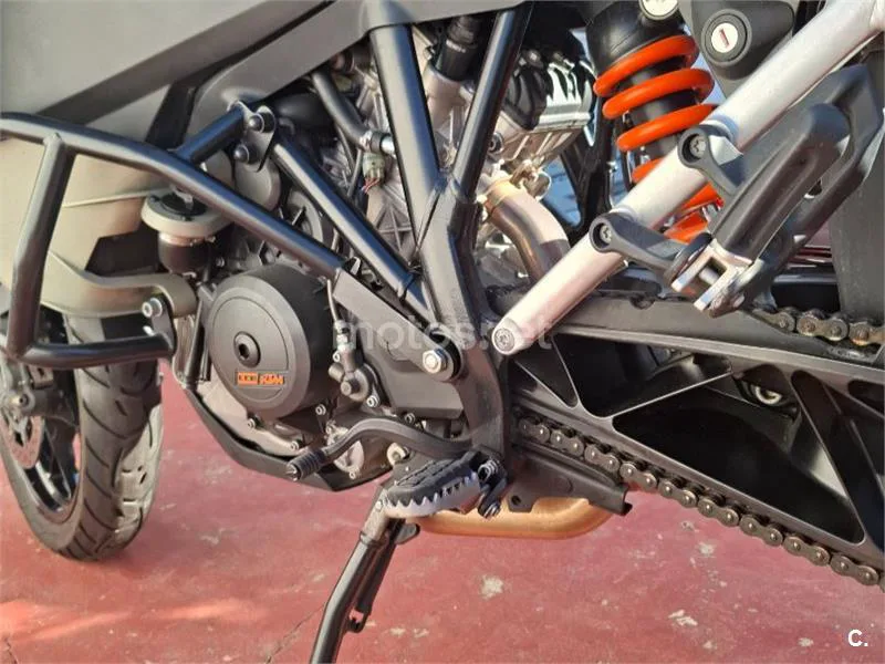KTM 1050 Adventure – Vista 15
