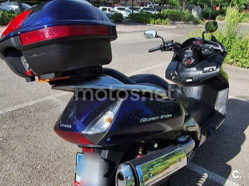 Honda Silver Wing 600 – Vista 6