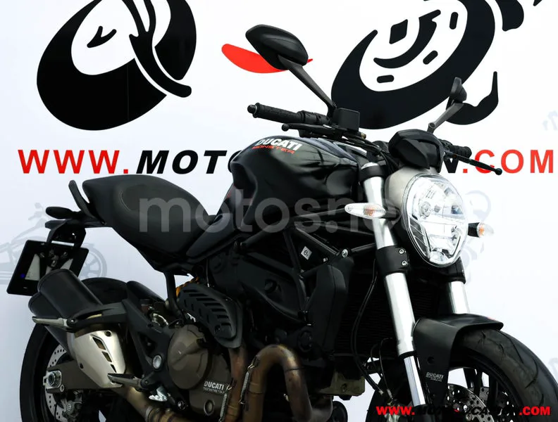 Ducati Monster 821 – Vista 6