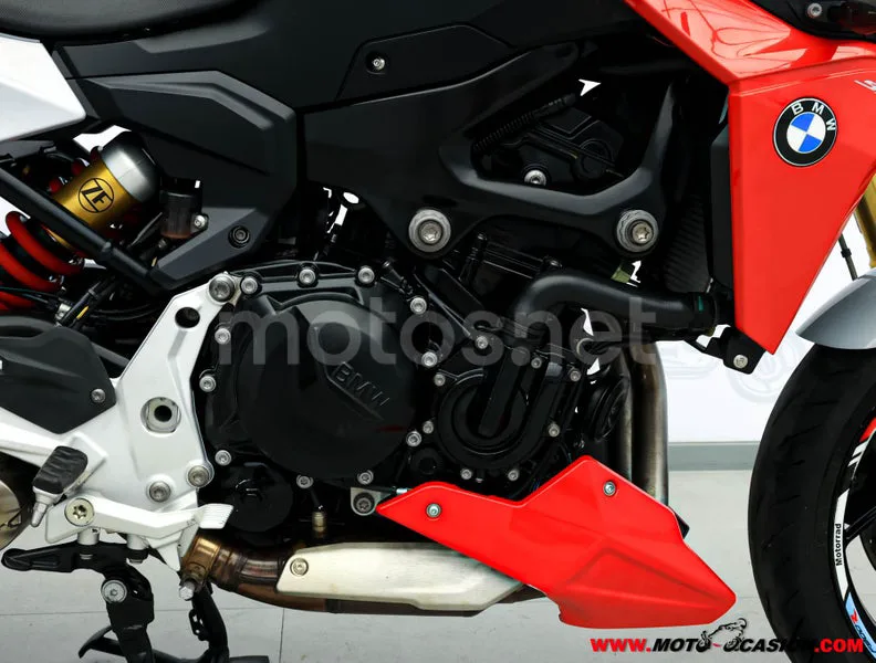 BMW F 900 R – Vista 5