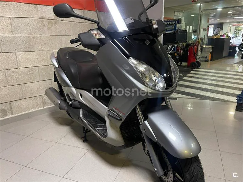Yamaha XMAX 250 – Vista 3