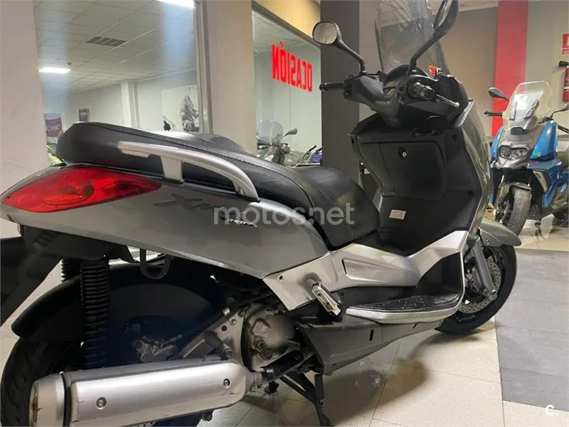 Yamaha XMAX 250 – Vista 5