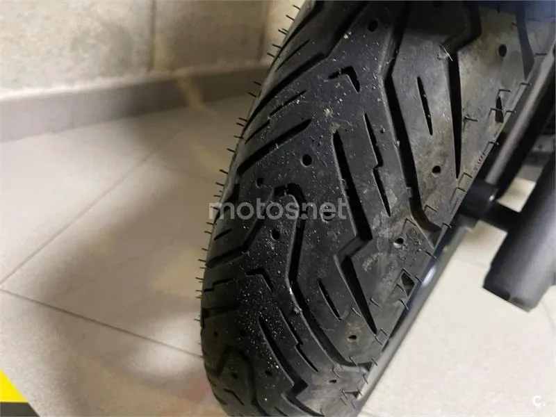 Yamaha XMAX 250 – Vista 7